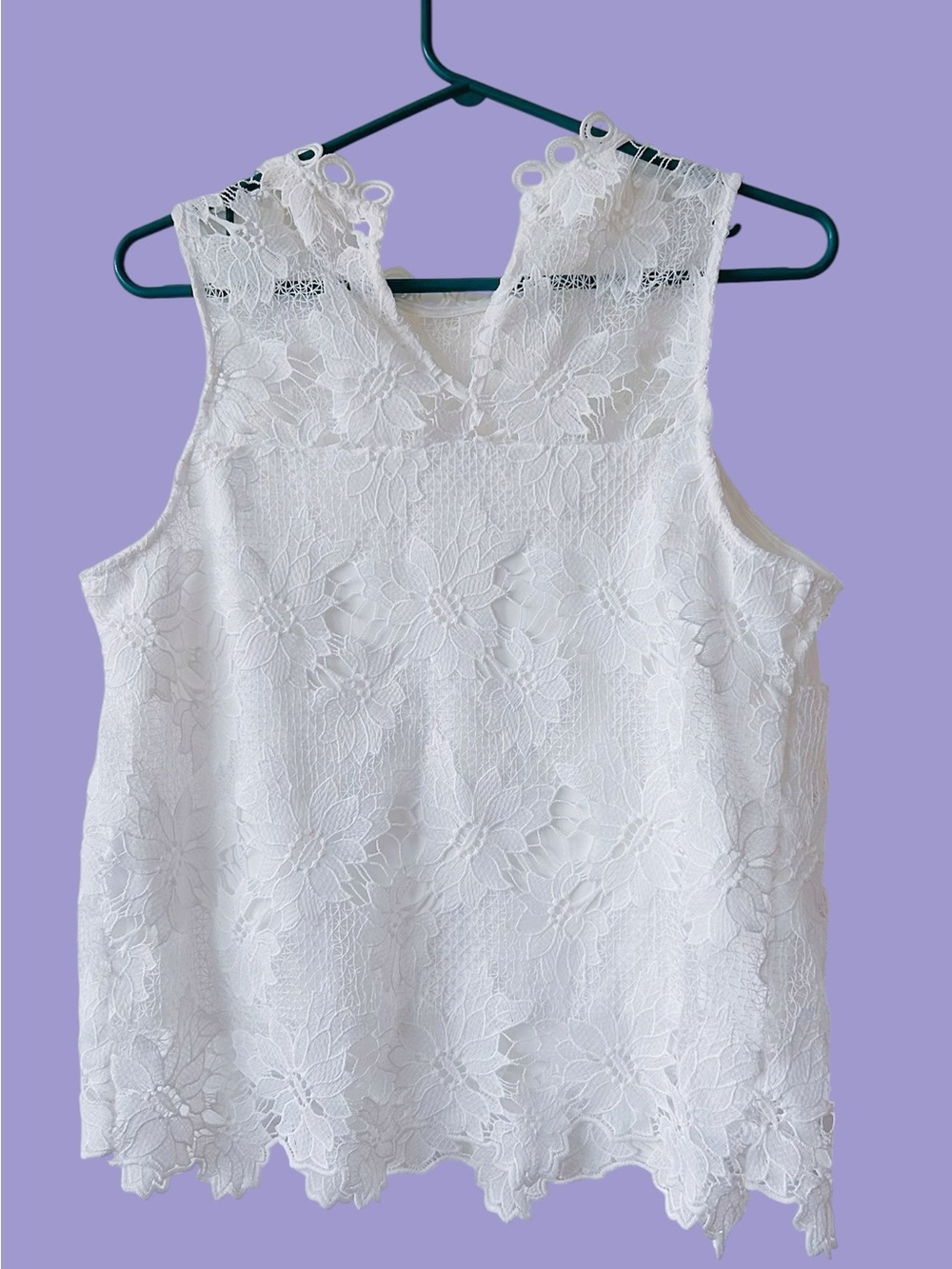 Rebellion White Lace Sleeveless Floral Appliqué Tank size L - Picture 2 of 5